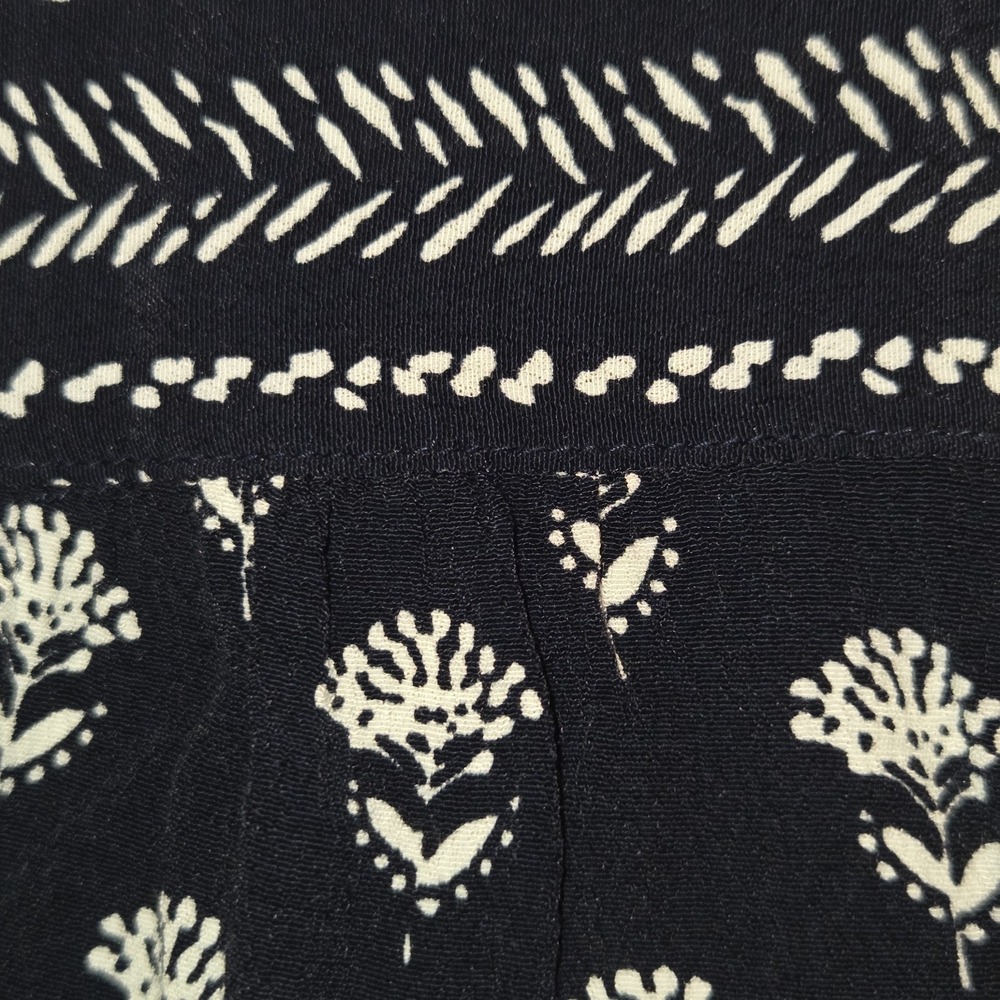 Ann Taylor LOFT Boho Floral Romper Women's Medium Navy Blue Sleeveless Jumpsuit - Picture 4 of 7